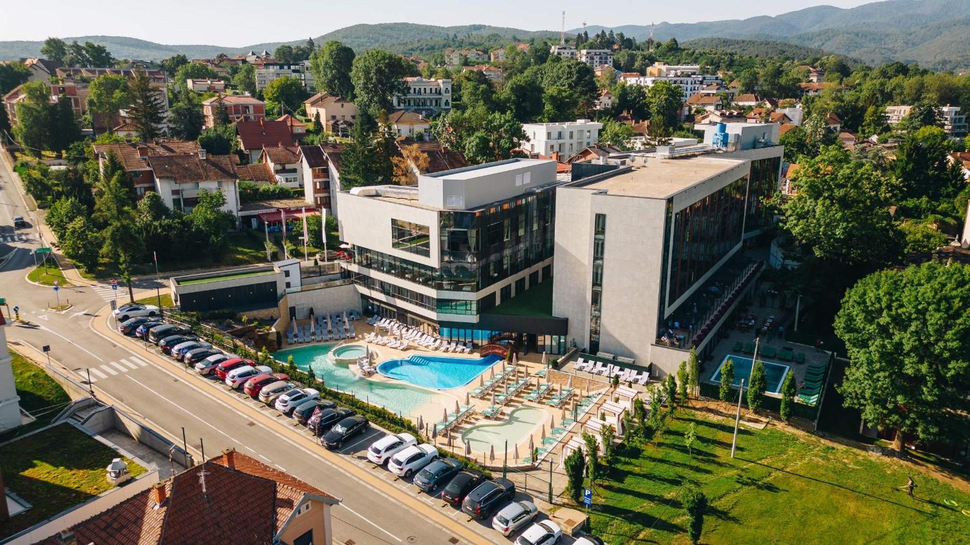 Hotel Tonanti Vrnjačka Banja المظهر الخارجي الصورة